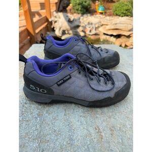 Five Ten Guide Tennie Women 5 Approach Shoes Grey Purple Stealth Rubber Climbing